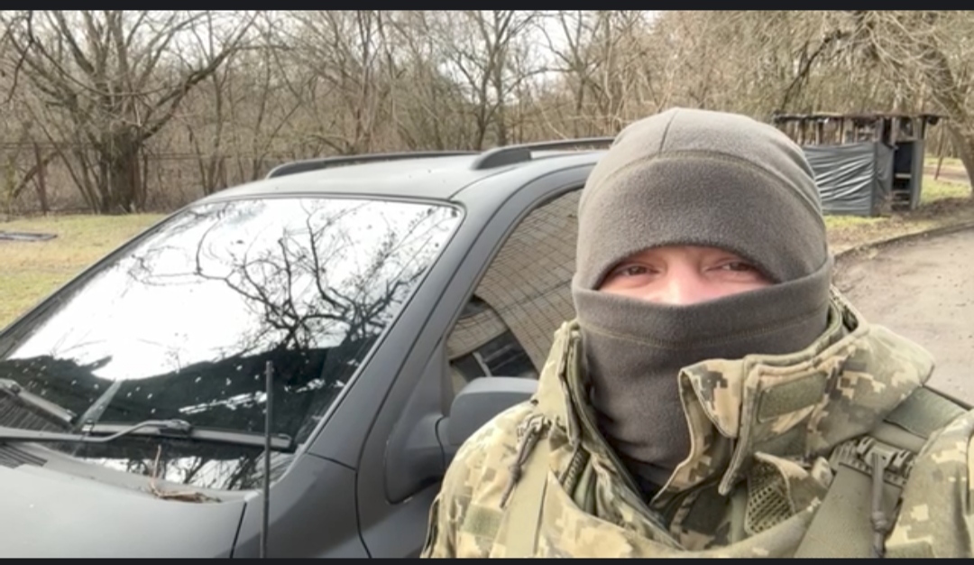 Ще один автомобіль від вінницьких освітян уже на фронті